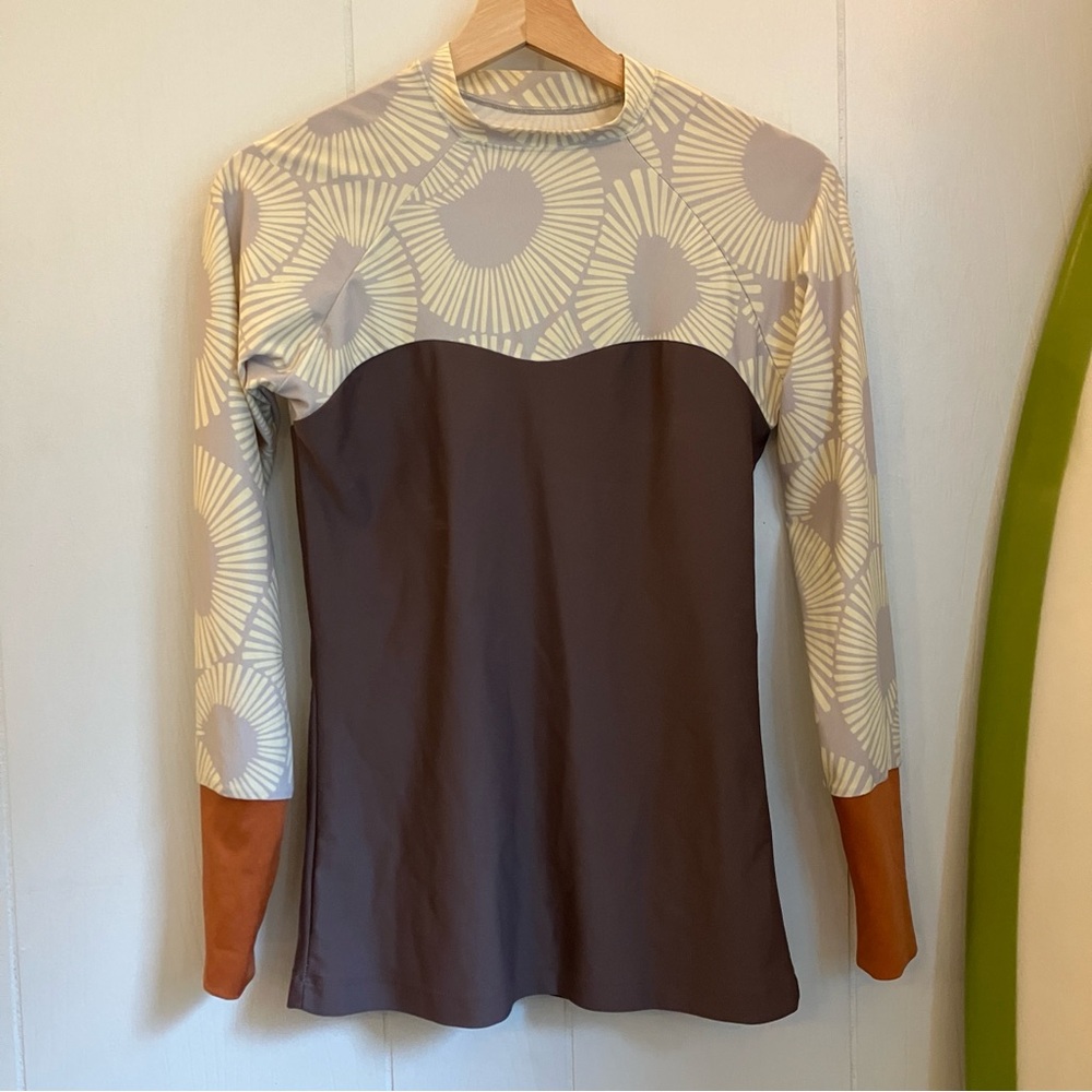 SEEA SWIM

Hermosa Swimshirt Rashguard